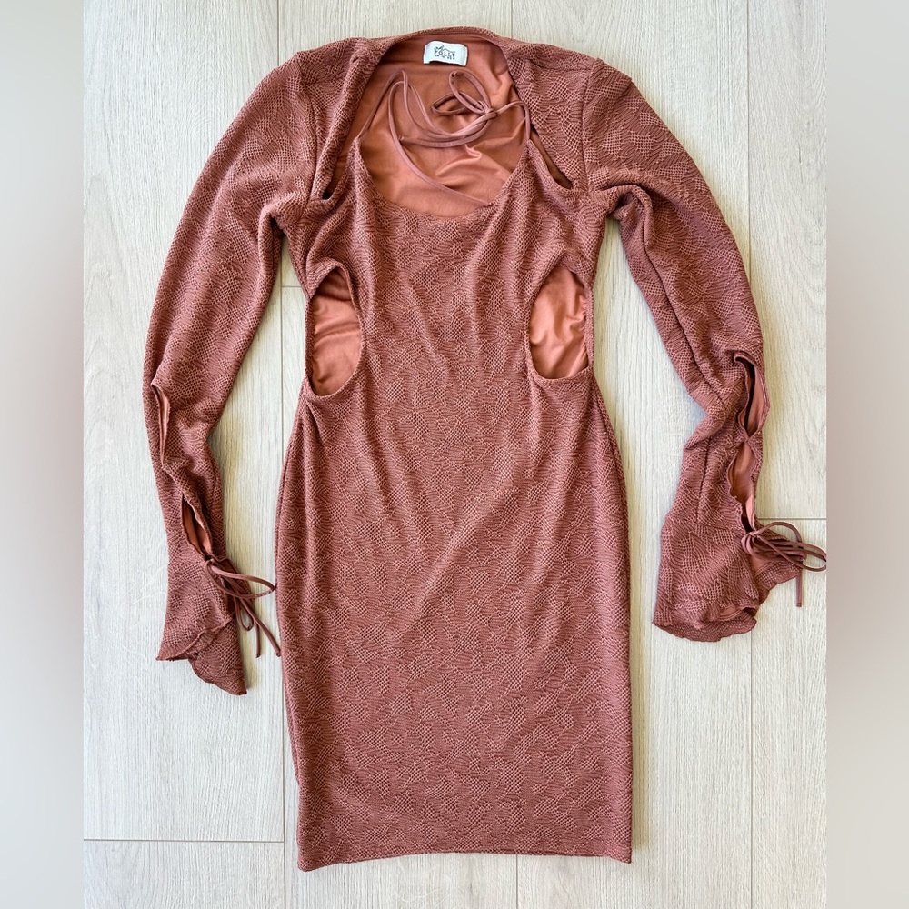 Oh Polly Bell Sleeve Bodycon Dress